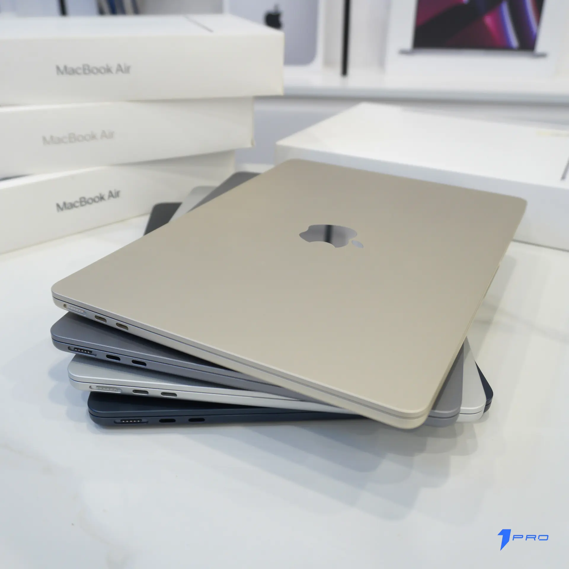 Macbook Air M4 sử dụng cho công việc hằng ngày