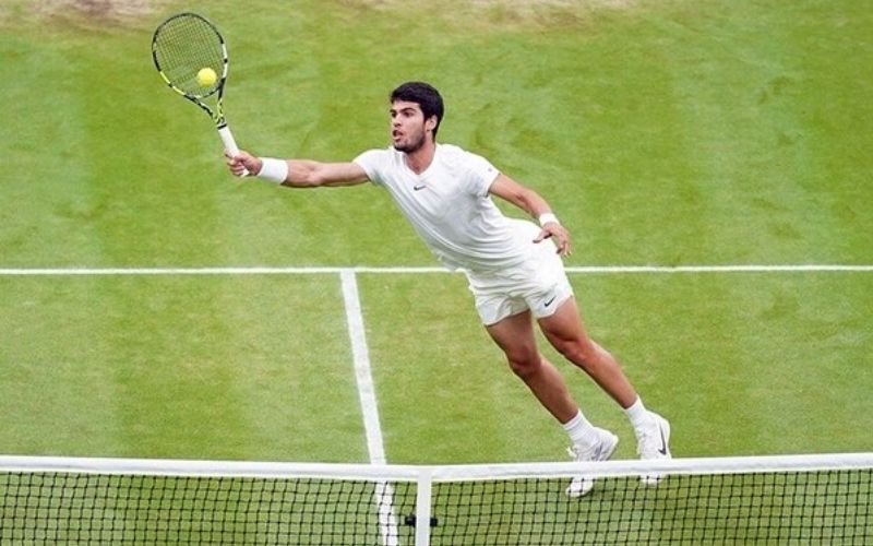 Kỹ thuật Volley trên lưới Dứt điểm nhanh gọn và sắc bén