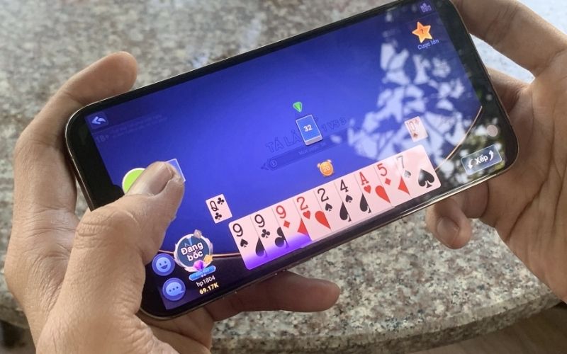 Nghệ Thuật Đọc Vị Đối Thủ Trong Game Bài Đỉnh Cao Tư Duy