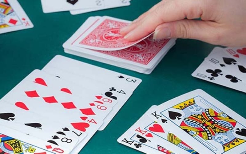 Nghệ thuật phân tích tình huống nhanh chóng trong mọi môn đánh bài hiện nay