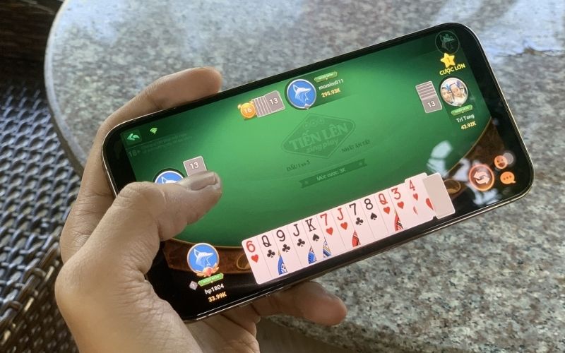 Xây dựng chiến lược bẫy tâm lý (Bluffing) và phản đòn